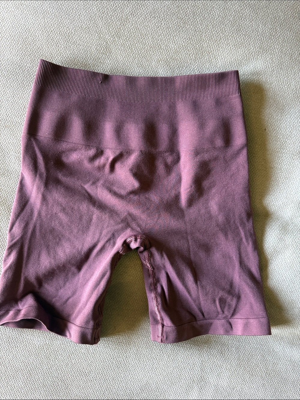 Alphalete Women's Mauve High-Waist Scrunch Biker Shorts - Picture 3 of 4
